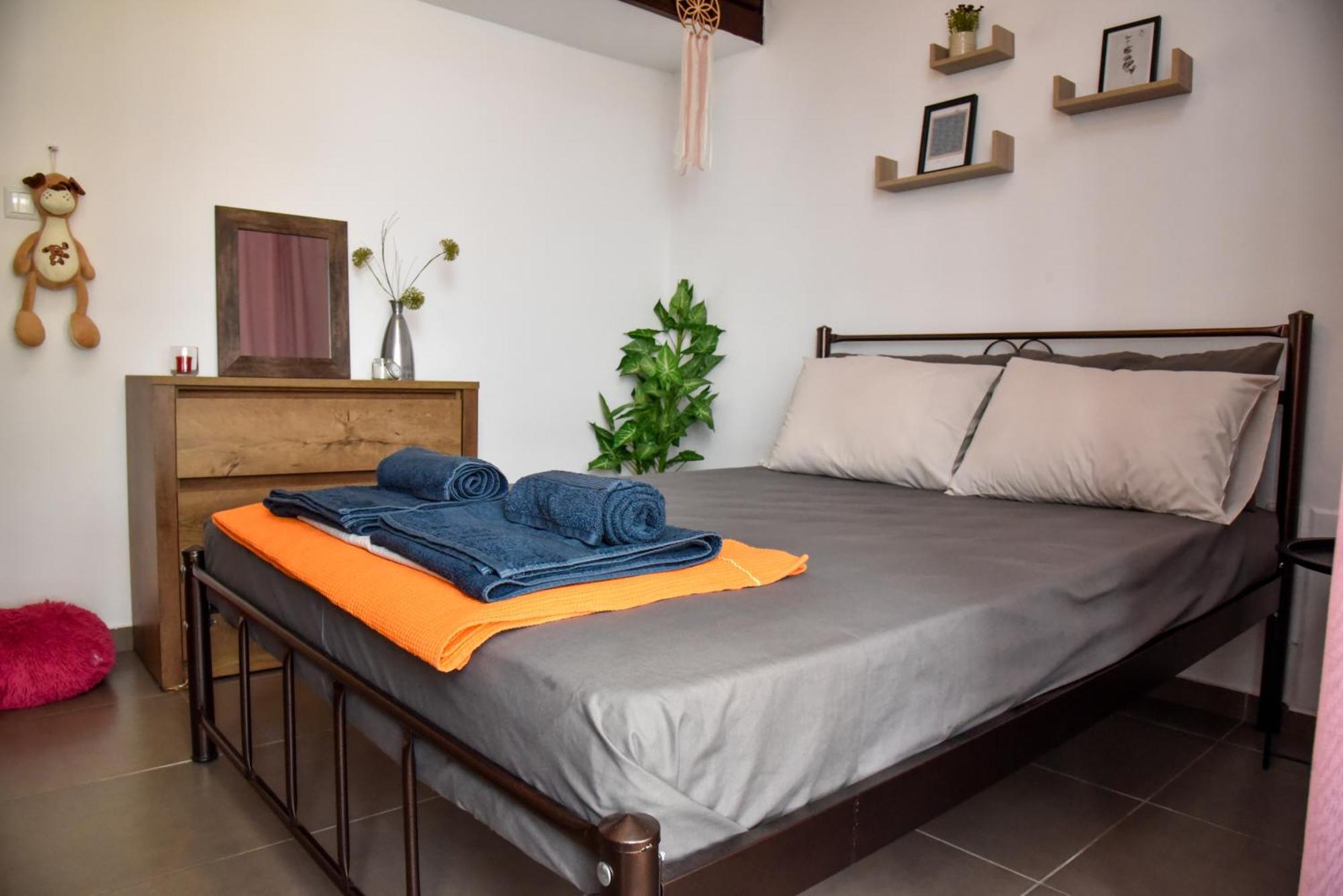 Beach Apartment PalaiónTsiflíkion Buitenkant foto